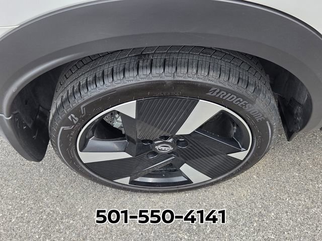 Used 2025 Nissan Kicks SR image 9