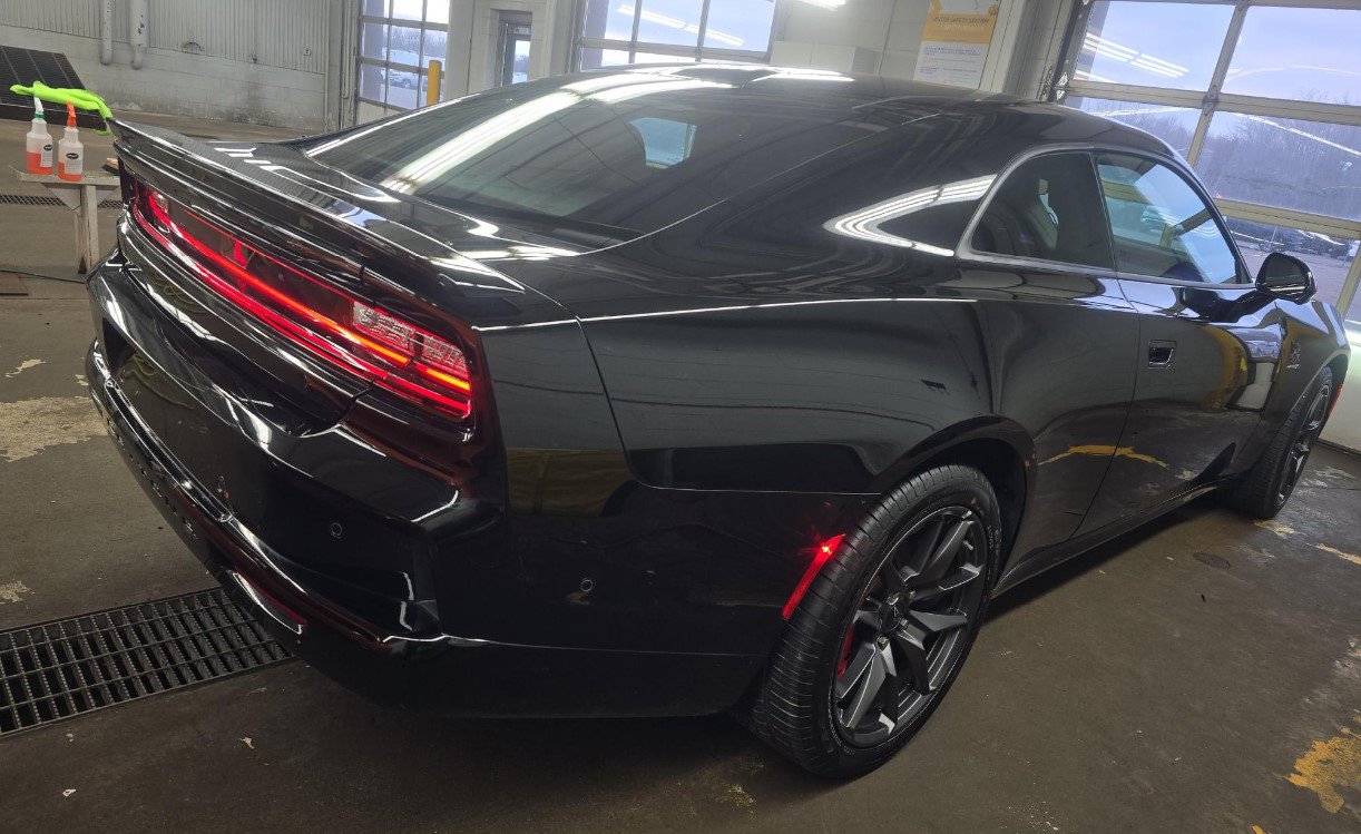 Used 2024 Dodge Charger Daytona Scat Pack w/ Plus Group image 4