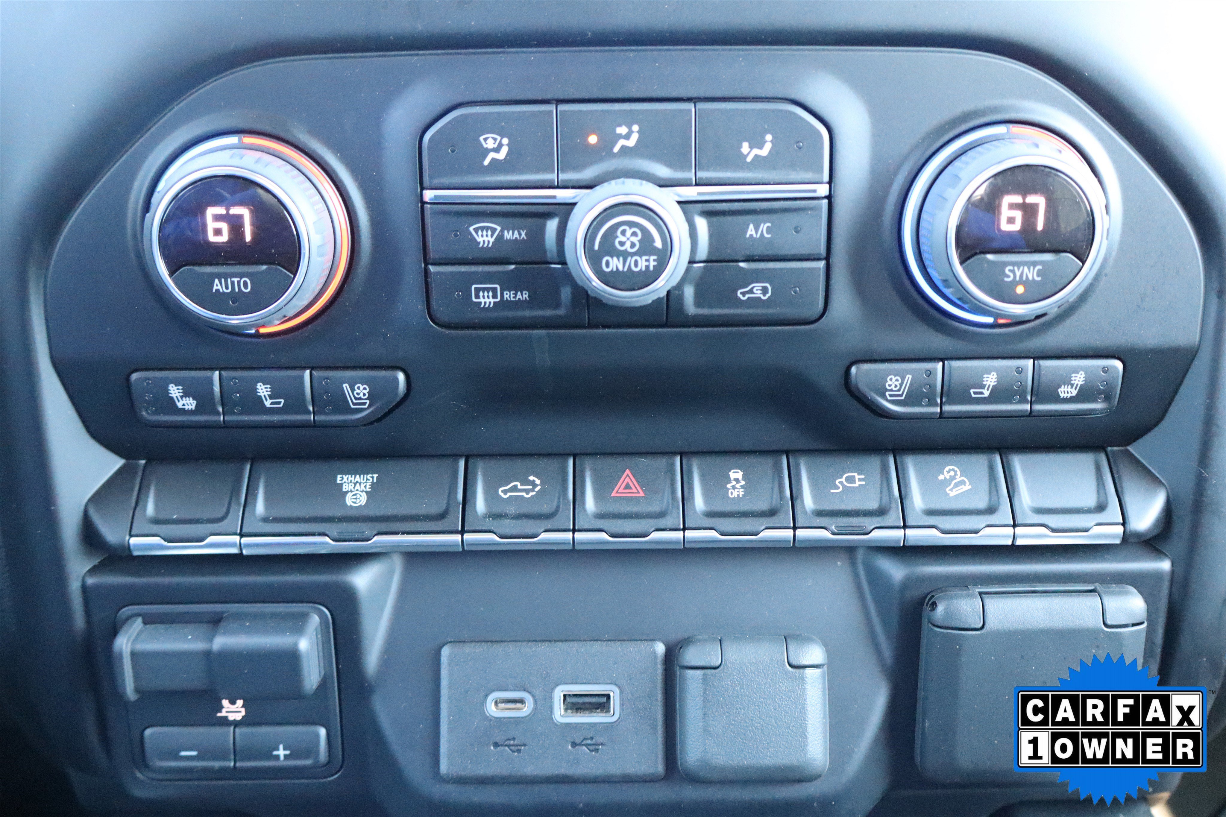 Certified 2021 Chevrolet Silverado 2500 LTZ w/ LTZ Convenience Package image 25