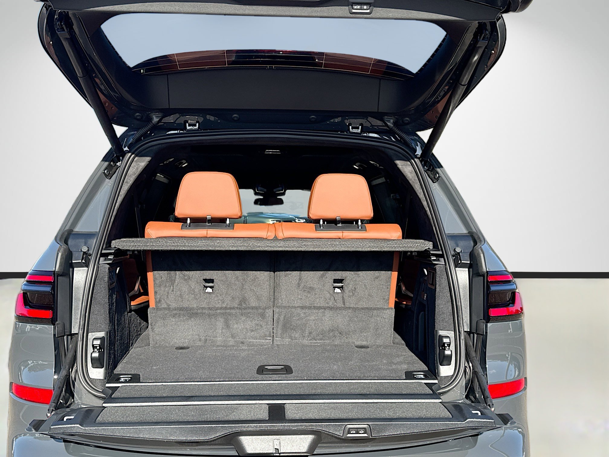 New 2026 BMW X7 M60i image 12