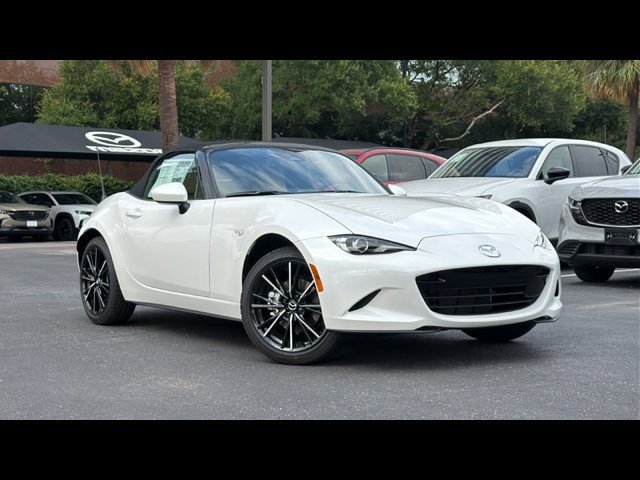 New 2026 MAZDA MX-5 Miata Grand Touring RWD image 2