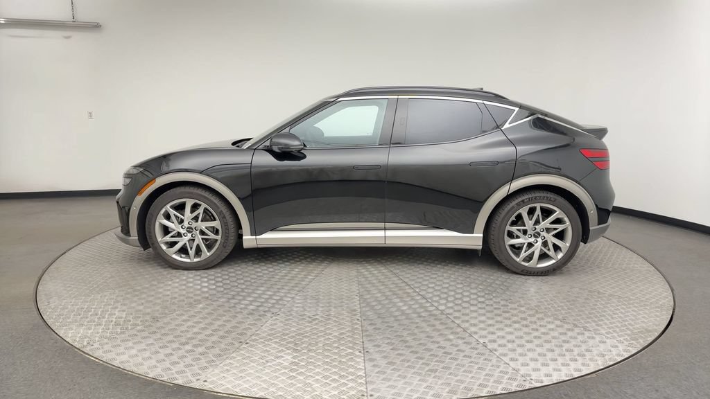 Used 2023 Genesis GV60 Advanced AWD/4WD image 5
