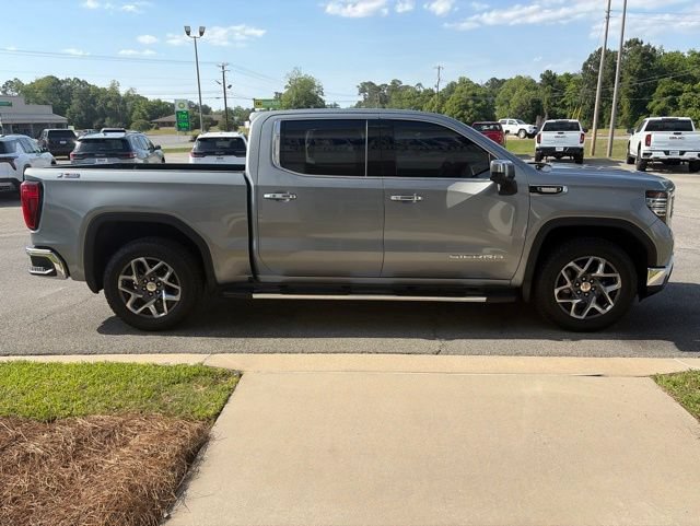Used 2023 GMC Sierra 1500 SLT w/ SLT Premium Package AWD/4WD image 6