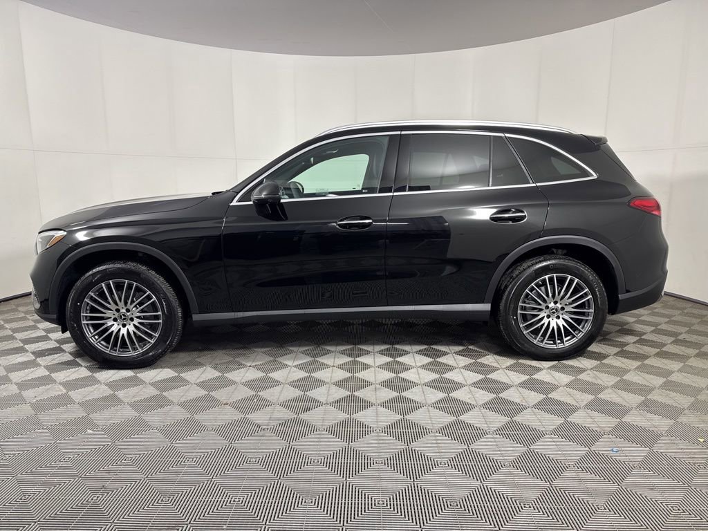 New 2026 Mercedes-Benz GLC 300 4MATIC image 3