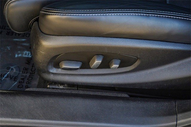 Used 2013 Cadillac XTS Luxury w/ Driver Awareness Package image 24