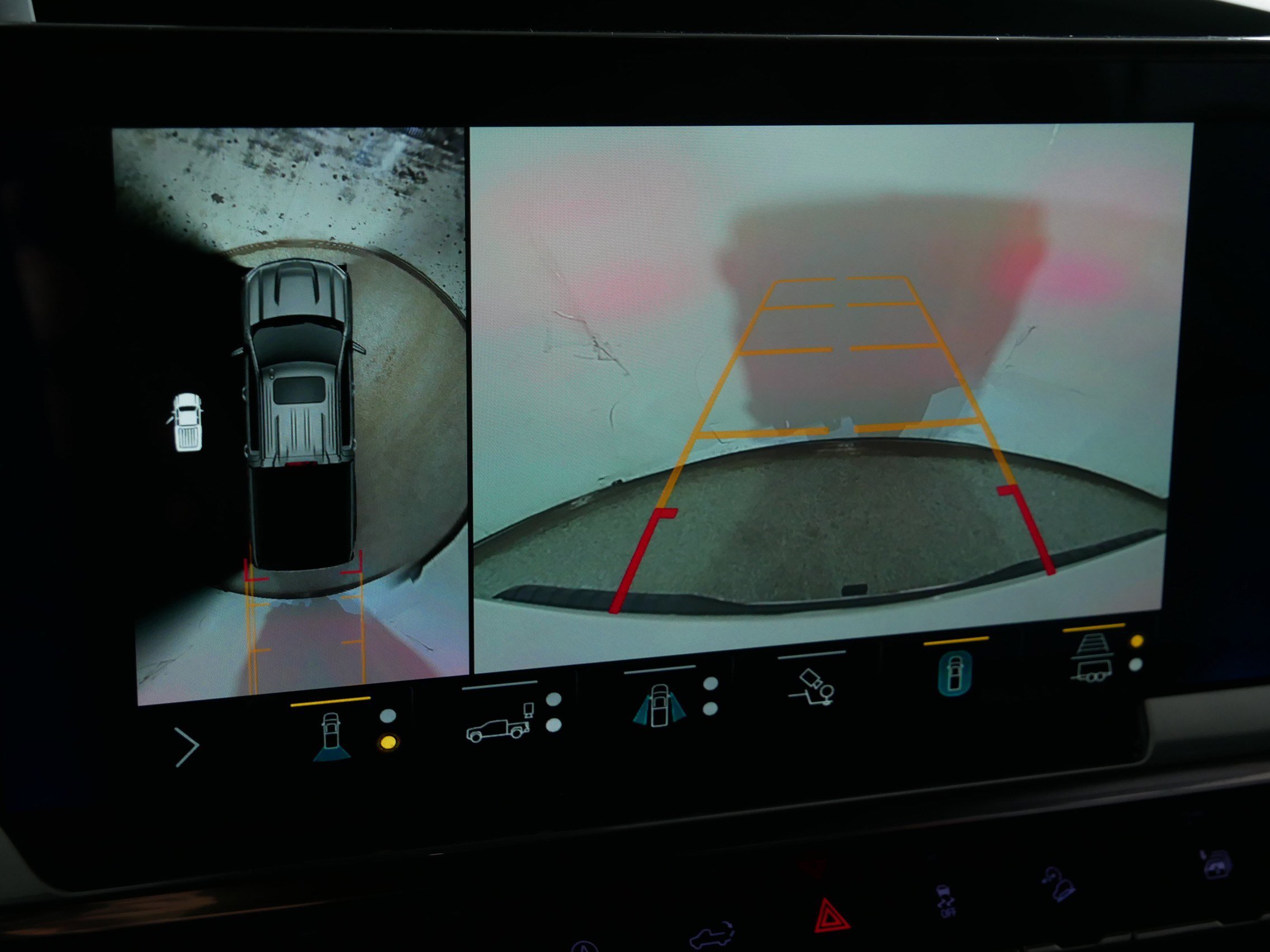 Used 2022 Chevrolet Silverado 1500 LT w/ Z71 Off-Road Package image 33