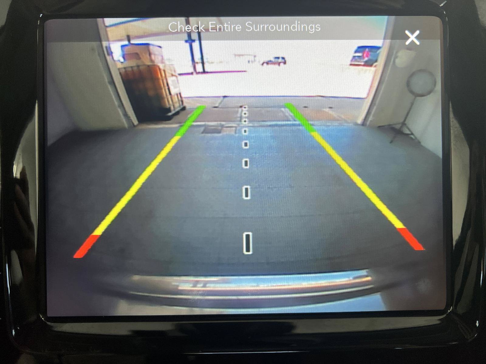 Used 2019 Jeep Cherokee Overland w/ Technology Group FWD image 22