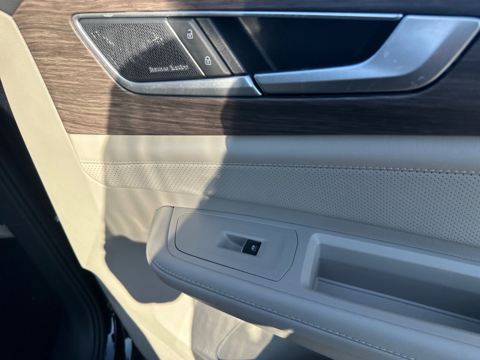 New 2026 Volkswagen Atlas SEL Premium R-Line image 16