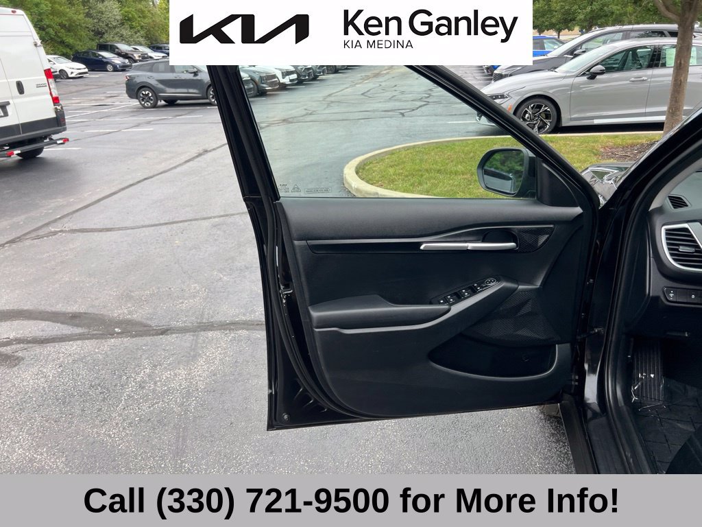 Certified 2025 Kia Seltos LX AWD/4WD image 24