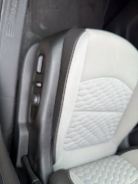Certified 2021 Chevrolet Equinox LS w/ LS Convenience Package image 6