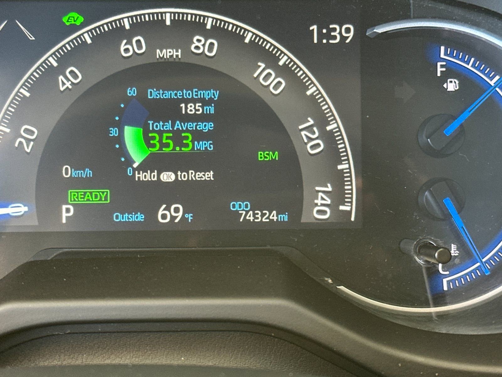 Used 2021 Toyota RAV4 Limited image 25