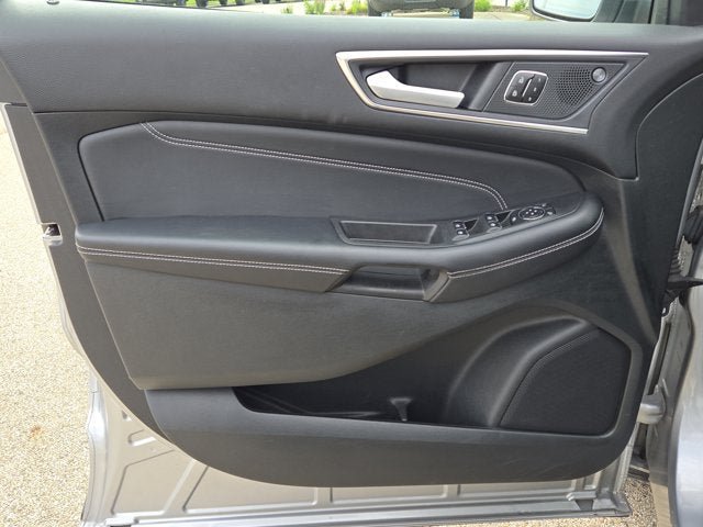 Used 2023 Ford Edge Titanium w/ Equipment Group 301A AWD/4WD image 20