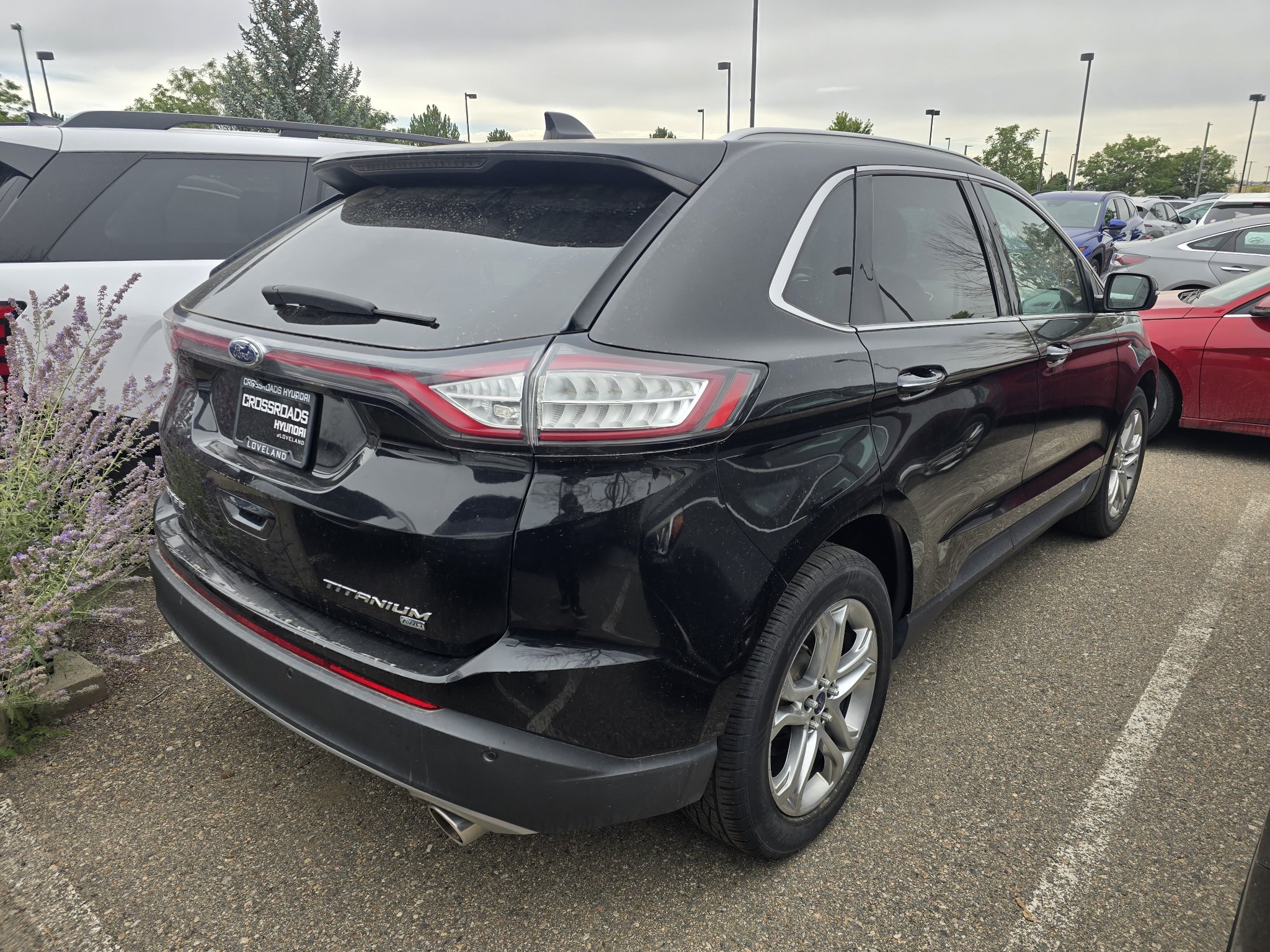 Used 2016 Ford Edge Titanium w/ Technology Package AWD/4WD image 17