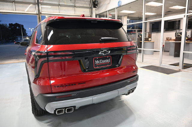 New 2027 Chevrolet Traverse Z71 w/ Enhanced Driving Package AWD/4WD image 6
