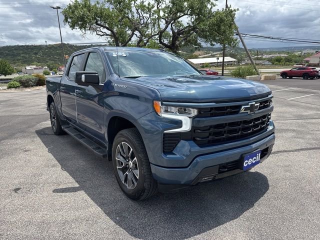 Used 2024 Chevrolet Silverado 1500 RST w/ Convenience Package II image 3