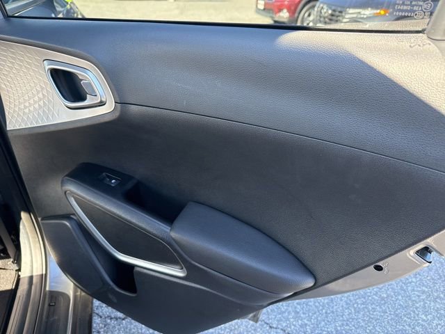 Used 2023 Kia Soul LX w/ Option Group 015 image 34