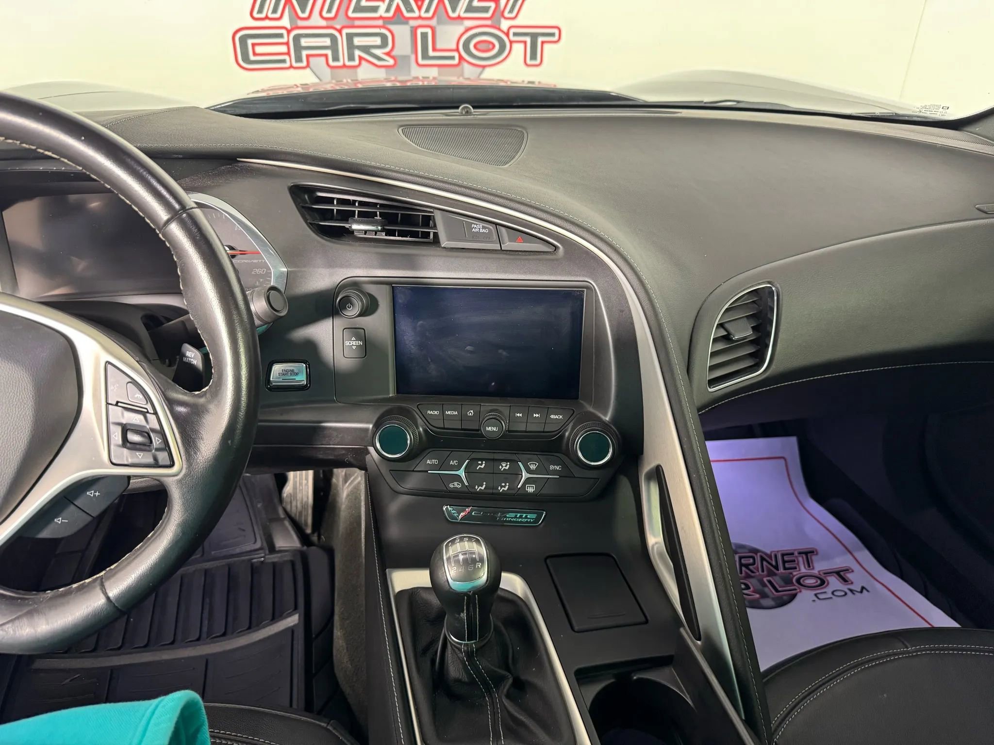 Used 2018 Chevrolet Corvette Stingray Coupe w/ Battery Protection Package image 11