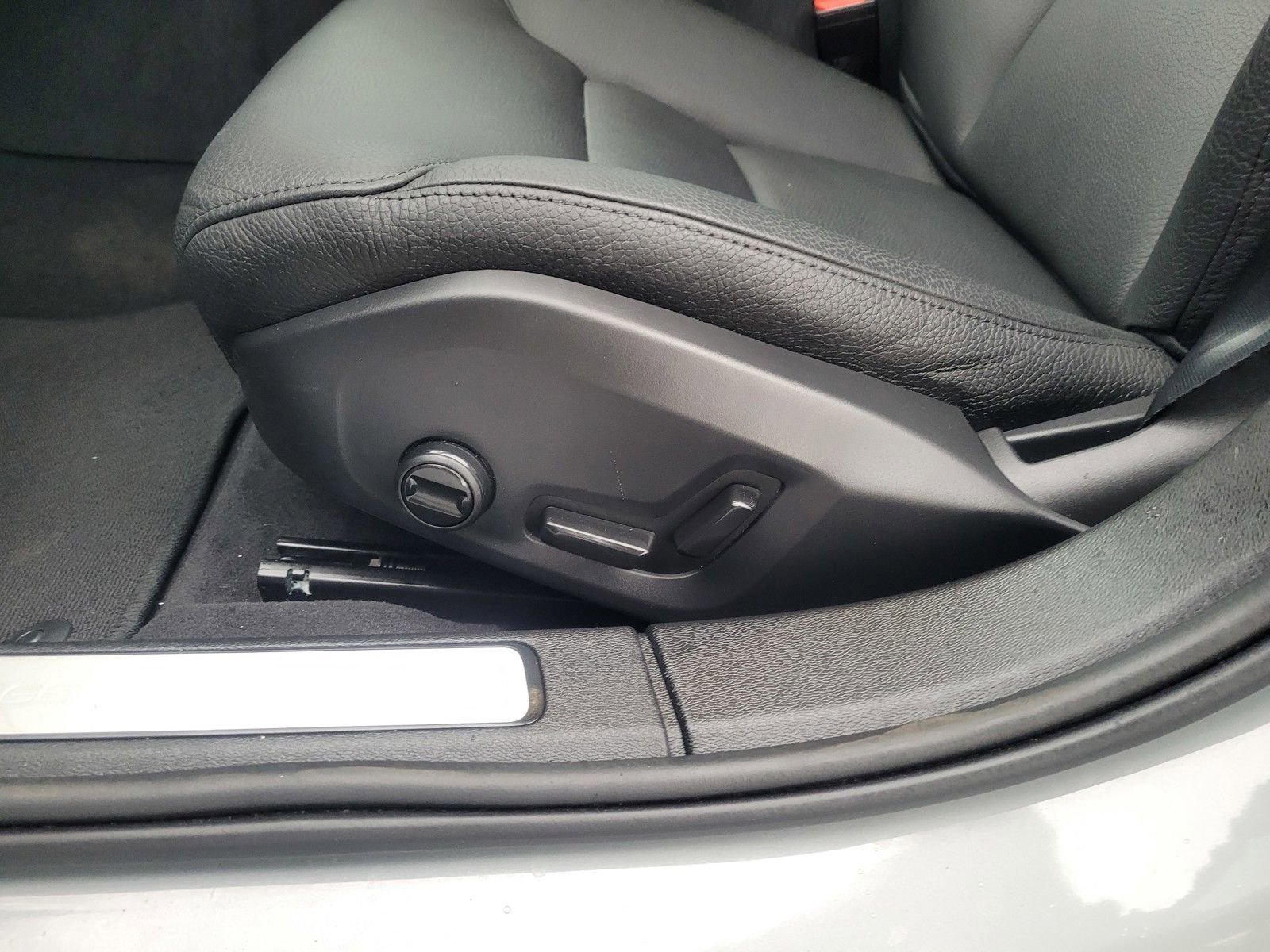 Certified 2024 Volvo S60 T8 Plus w/ Climate Package image 11