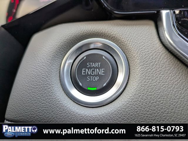 Used 2024 Chevrolet Colorado ZR2 w/ ZR2 Convenience Package III AWD/4WD image 31