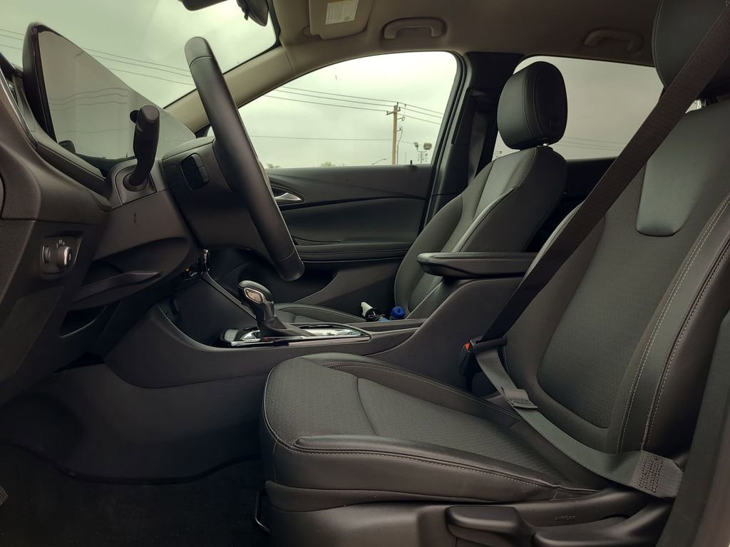 Used 2025 Buick Encore GX Preferred FWD image 20