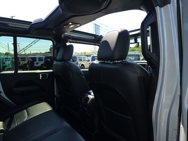 Used 2023 Jeep Wrangler Unlimited Sahara w/ Cold Weather Group image 49