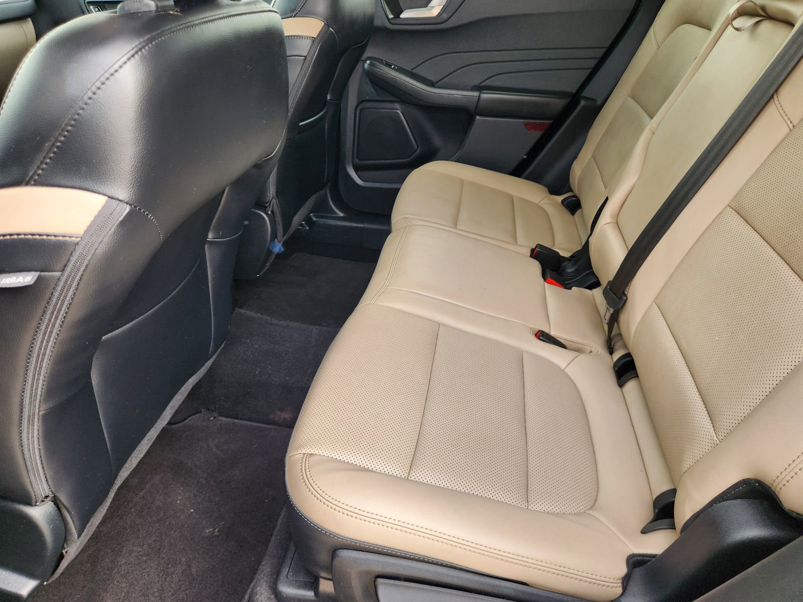 Used 2021 Ford Escape SEL w/ Technology Package FWD image 30