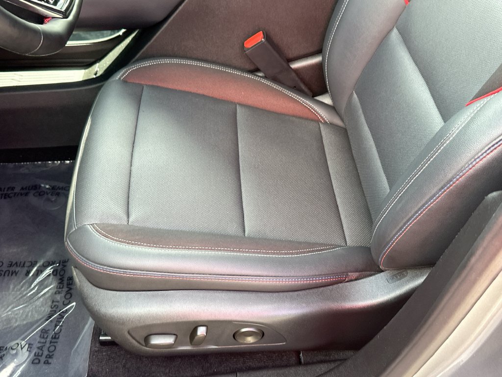Used 2024 Chevrolet Equinox EV RS FWD image 18