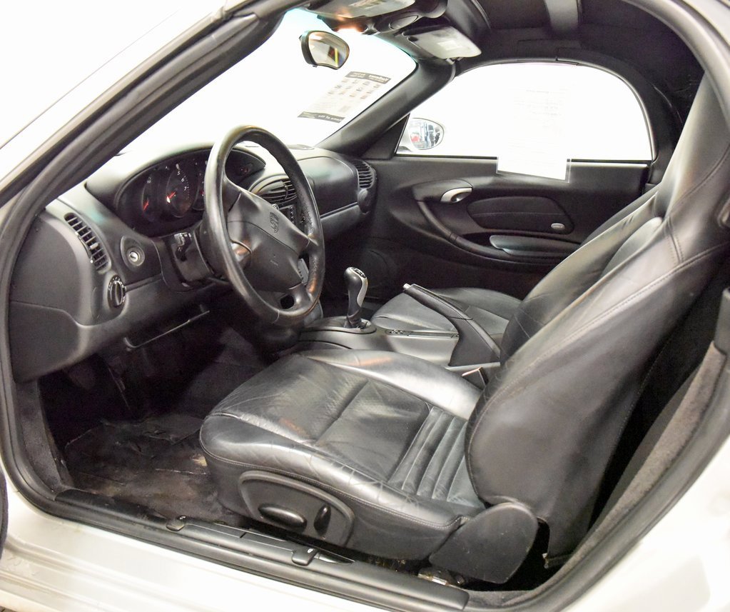 Used 2000 Porsche Boxster image 2