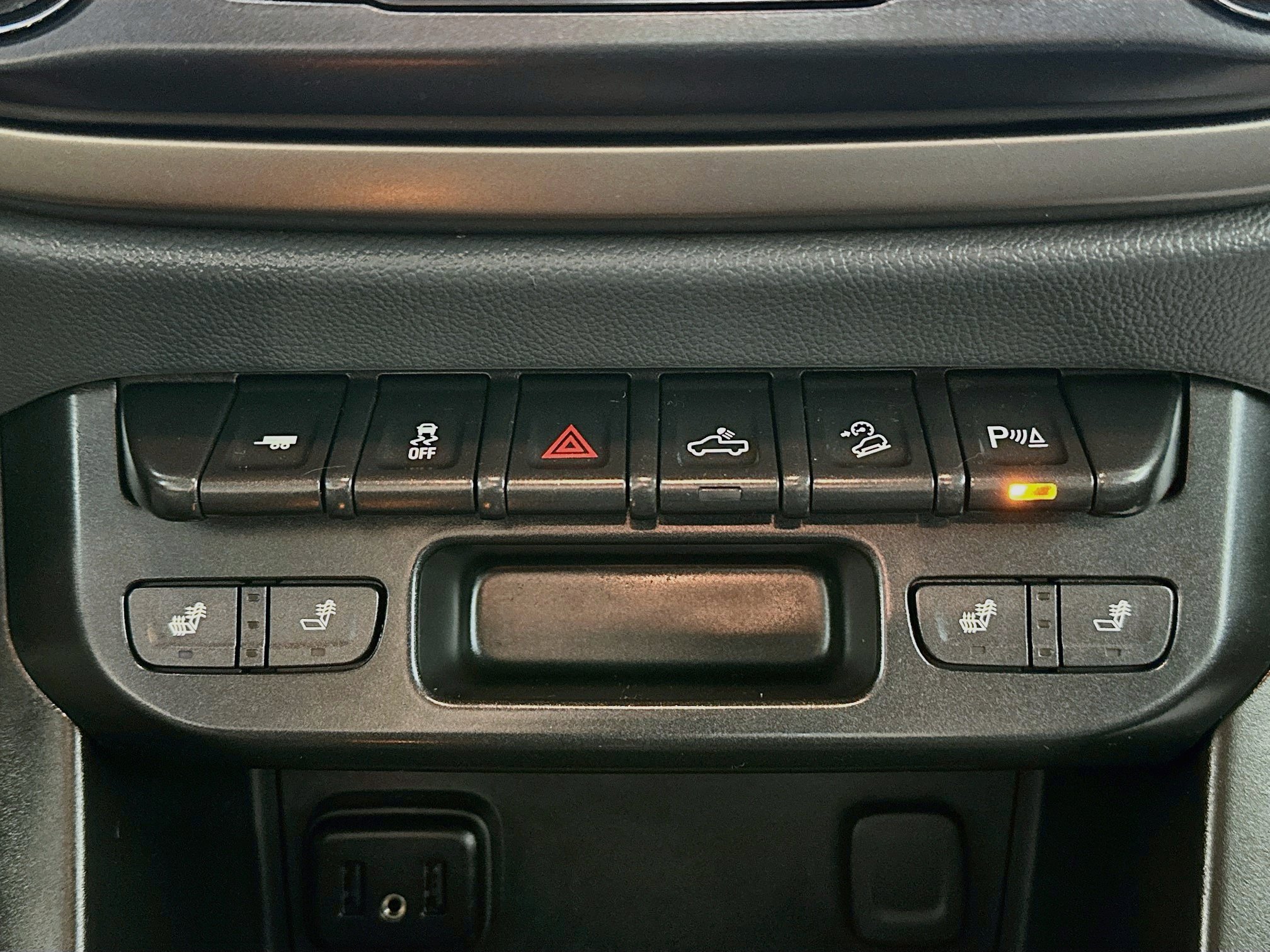 Used 2020 Chevrolet Colorado Z71 AWD/4WD image 19