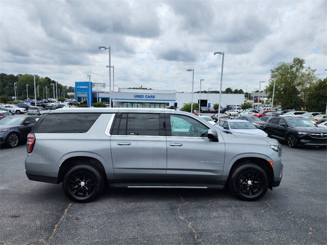 Used 2023 Chevrolet Suburban LT image 8