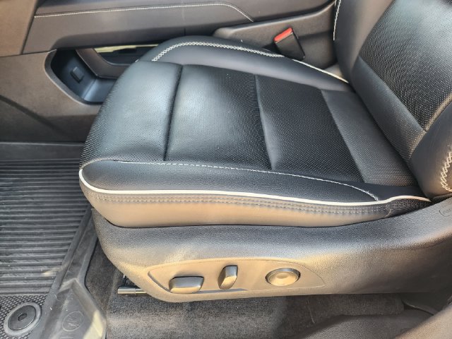 Used 2025 GMC Acadia Denali w/ Super Cruise Package FWD image 25