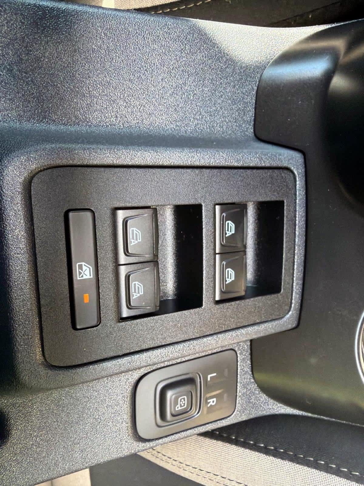 Used 2023 Ford Bronco Big Bend AWD/4WD image 25