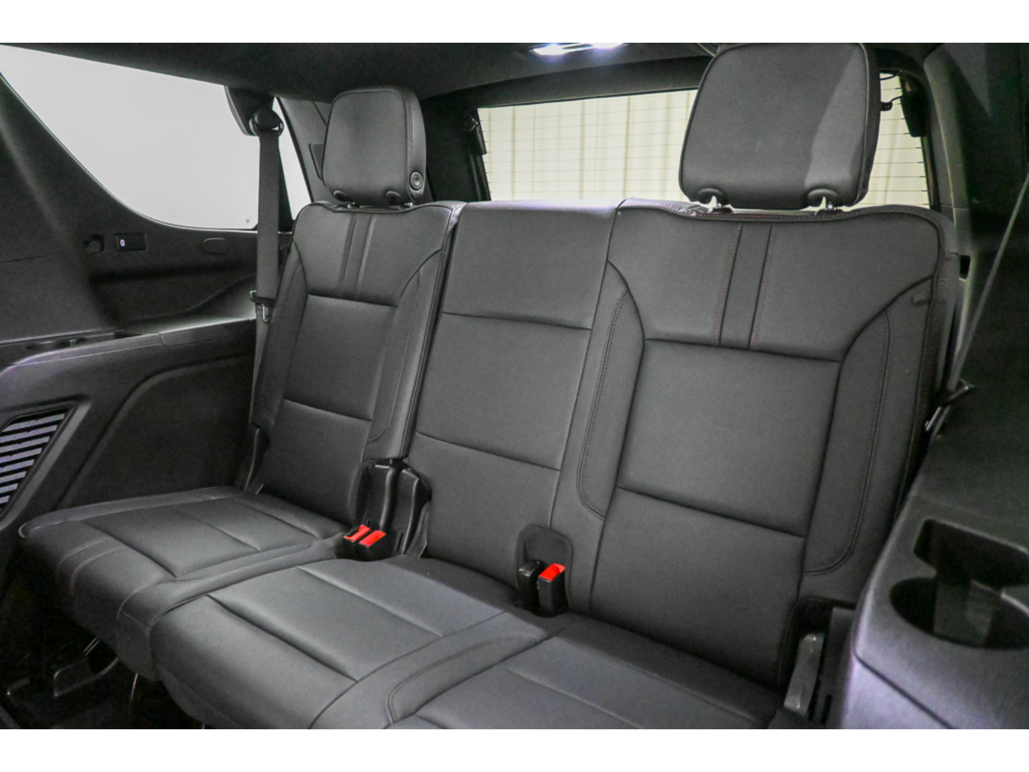 Used 2024 Chevrolet Tahoe RST w/ Luxury Package AWD/4WD image 29