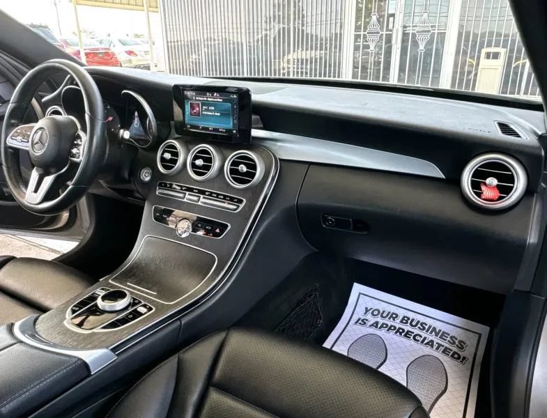 Used 2019 Mercedes-Benz C 300 4MATIC Sedan image 46