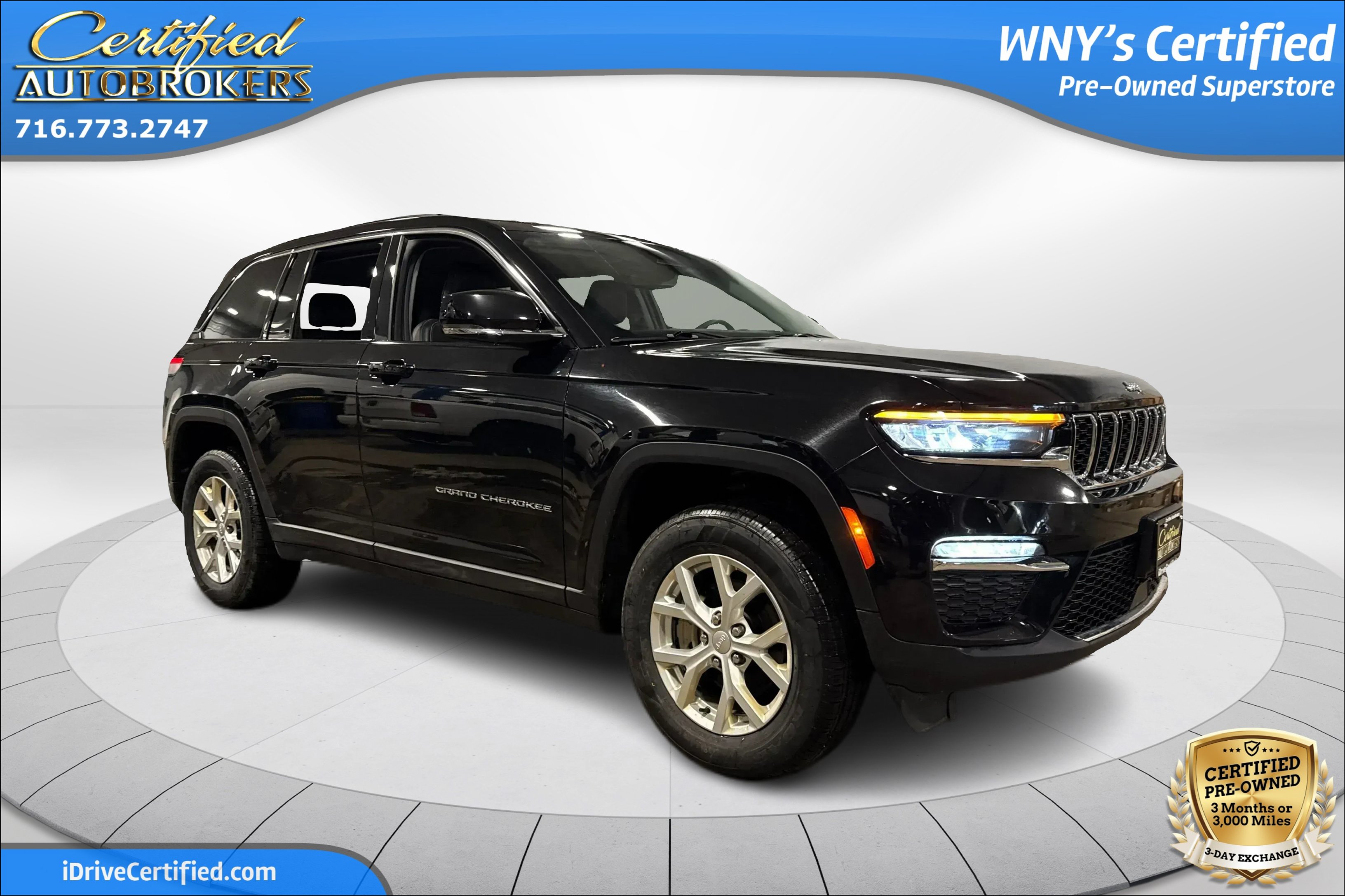 Used 2023 Jeep Grand Cherokee Limited AWD/4WD image 3