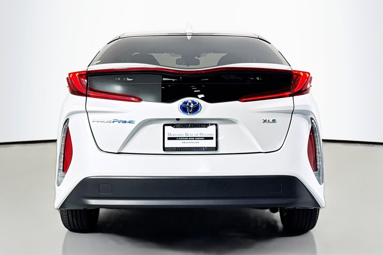 Used 2022 Toyota Prius Prime XLE image 4