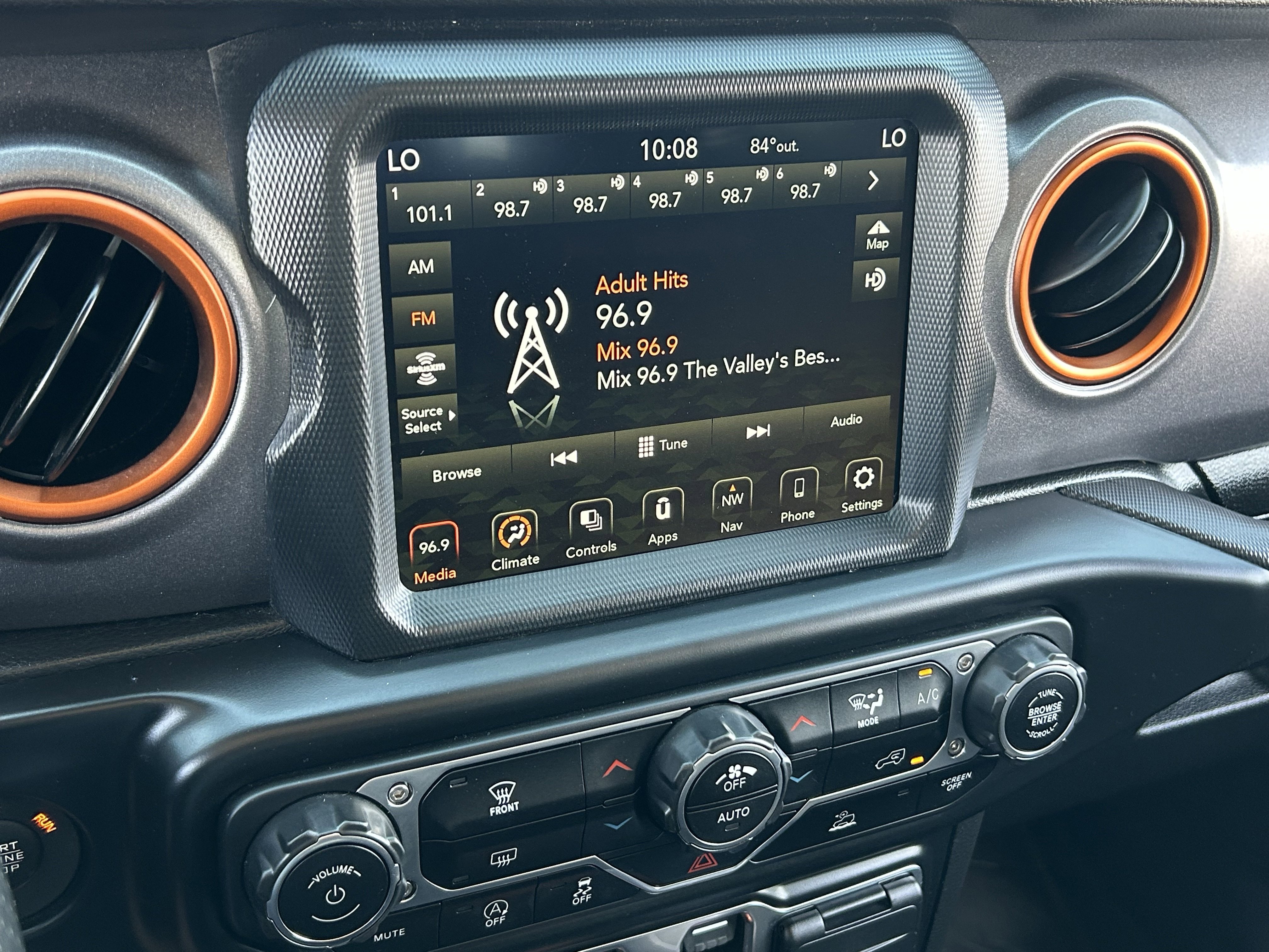 Certified 2022 Jeep Gladiator Mojave w/ Trailer Tow Package image 27