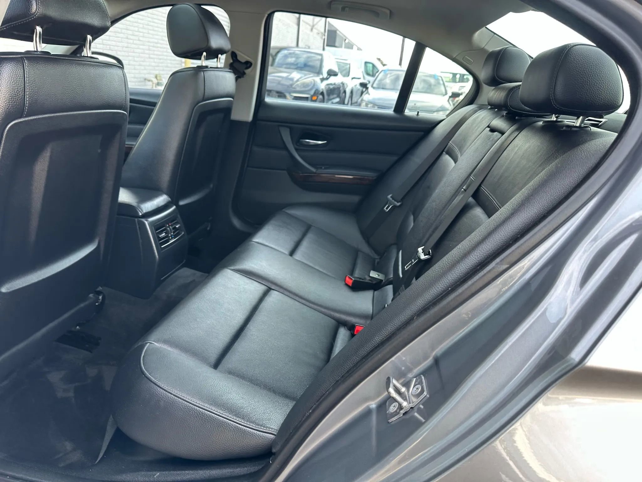 Used 2010 BMW 335d Sedan image 17