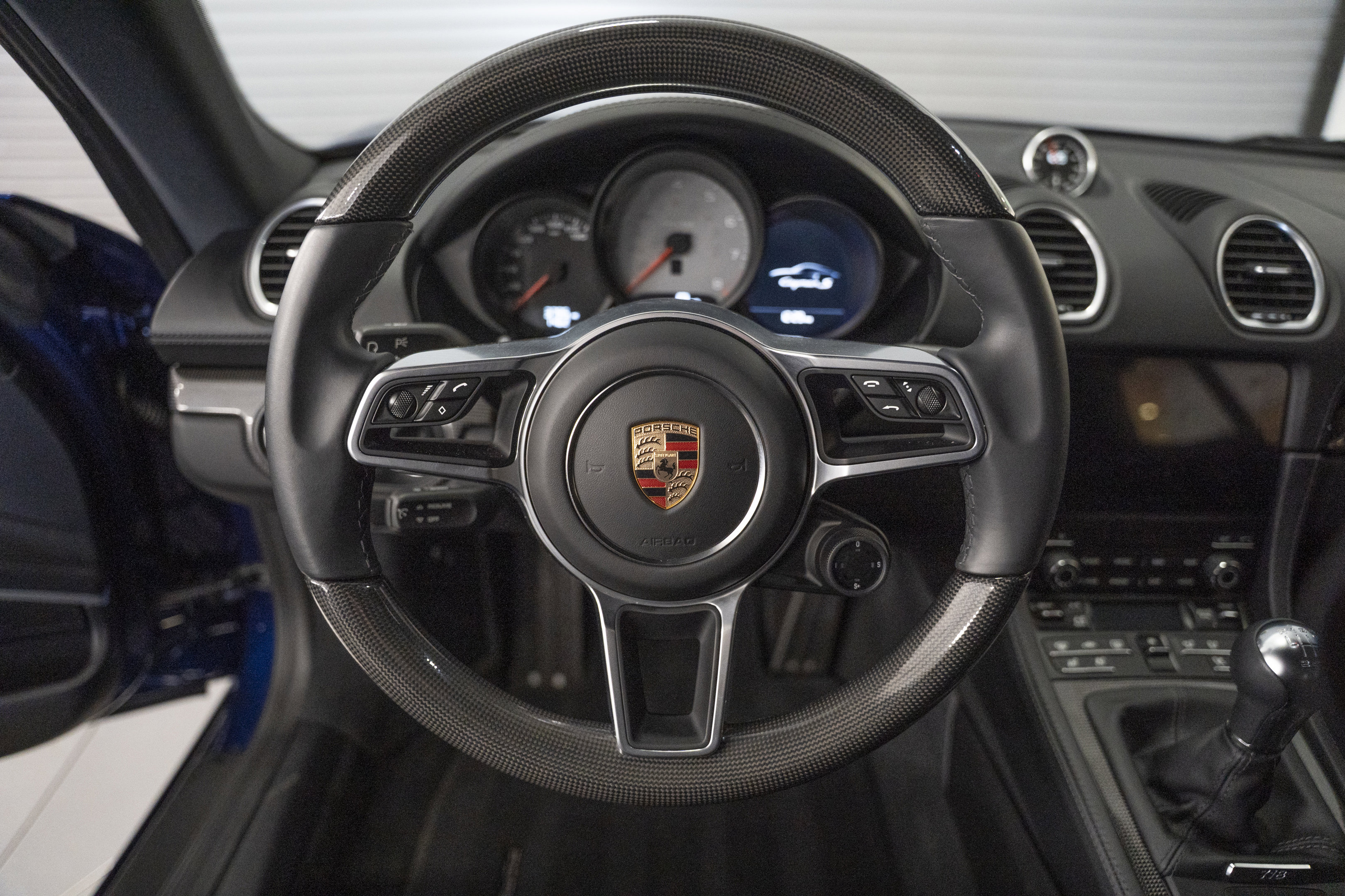 Used 2025 Porsche 718 Cayman S RWD image 31