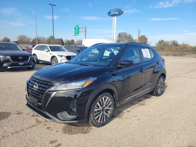 Used 2024 Nissan Kicks SR image 16