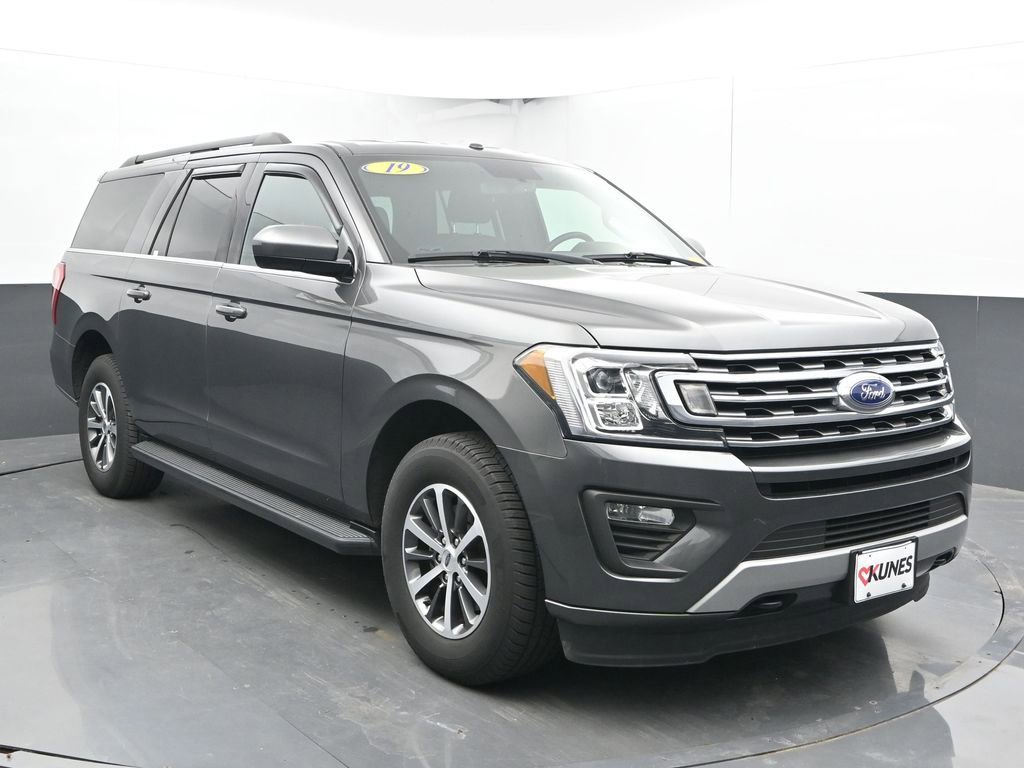 Used 2019 Ford Expedition Max XLT AWD/4WD image 3
