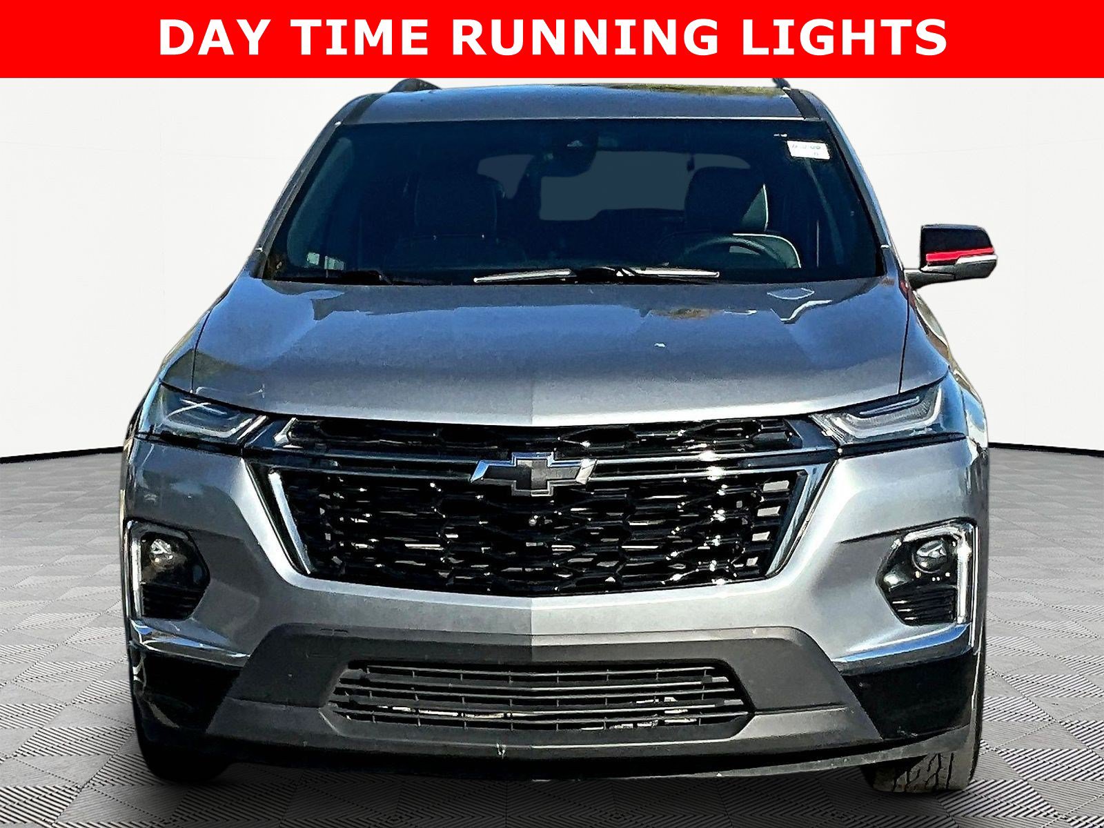Used 2023 Chevrolet Traverse Premier w/ Redline Edition FWD image 2
