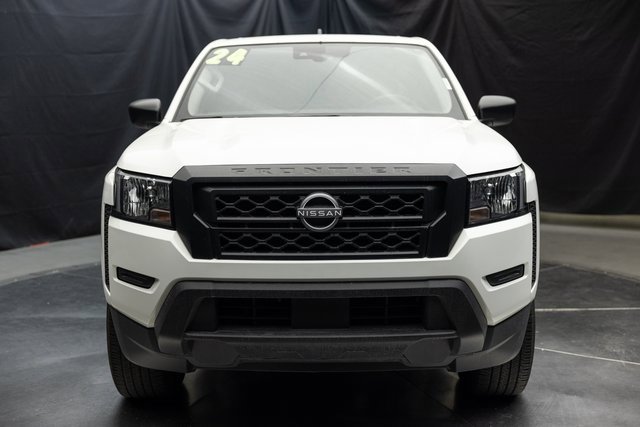 Used 2019 Nissan Frontier SV image 4