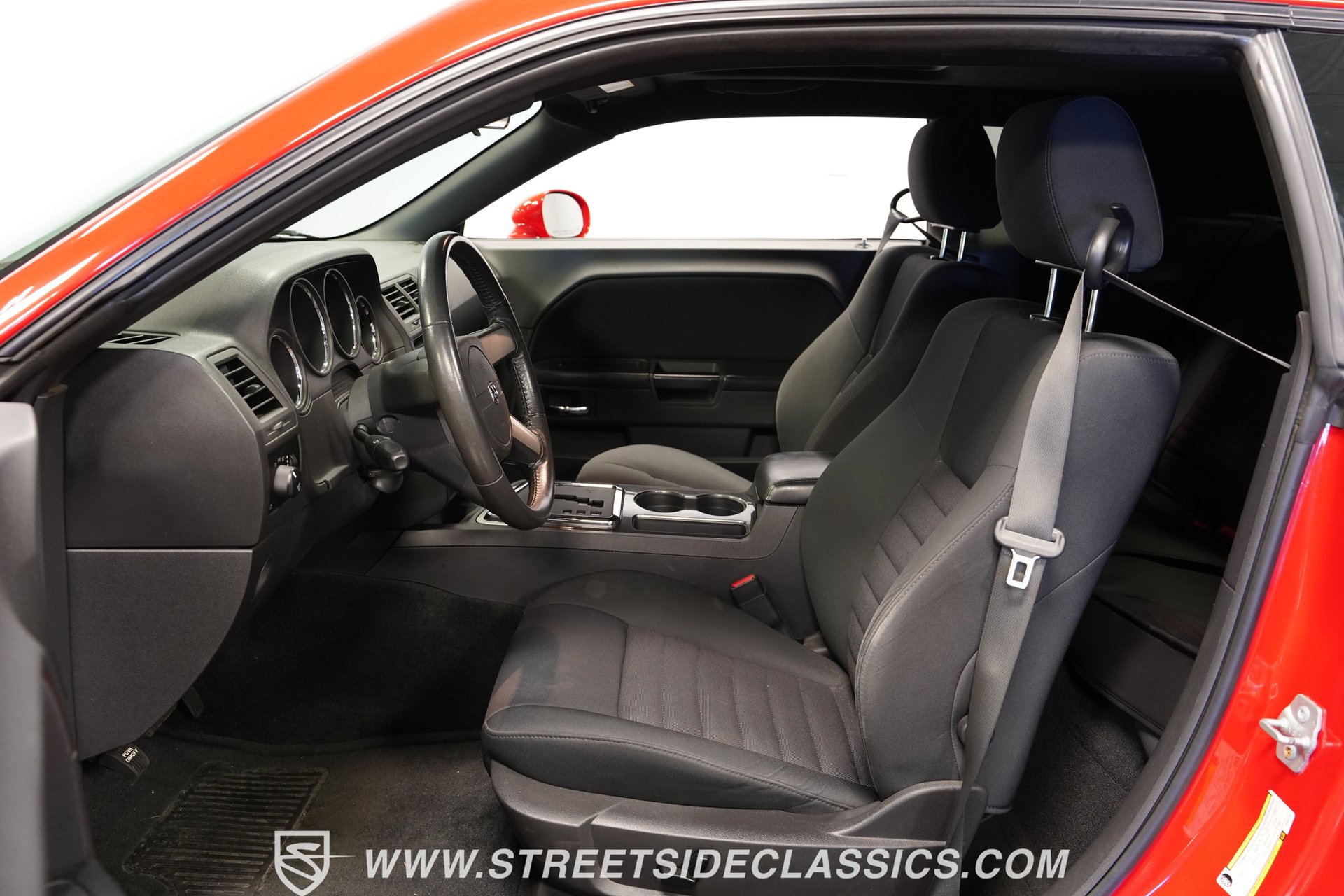 Used 2009 Dodge Challenger R/T image 38