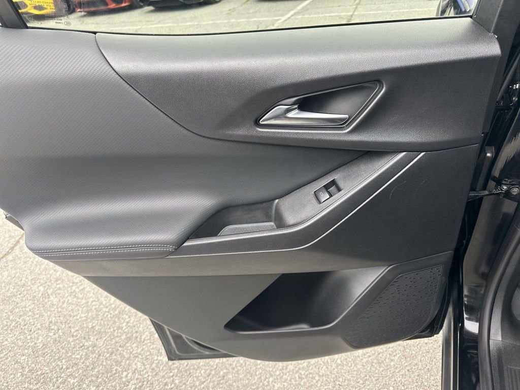 Used 2025 Chevrolet Equinox LT image 26