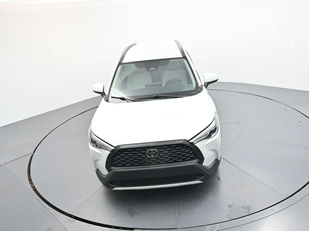 Used 2024 Toyota Corolla Cross LE FWD image 18