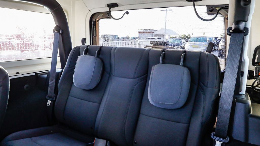 Used 2022 Jeep Wrangler Sport S image 23