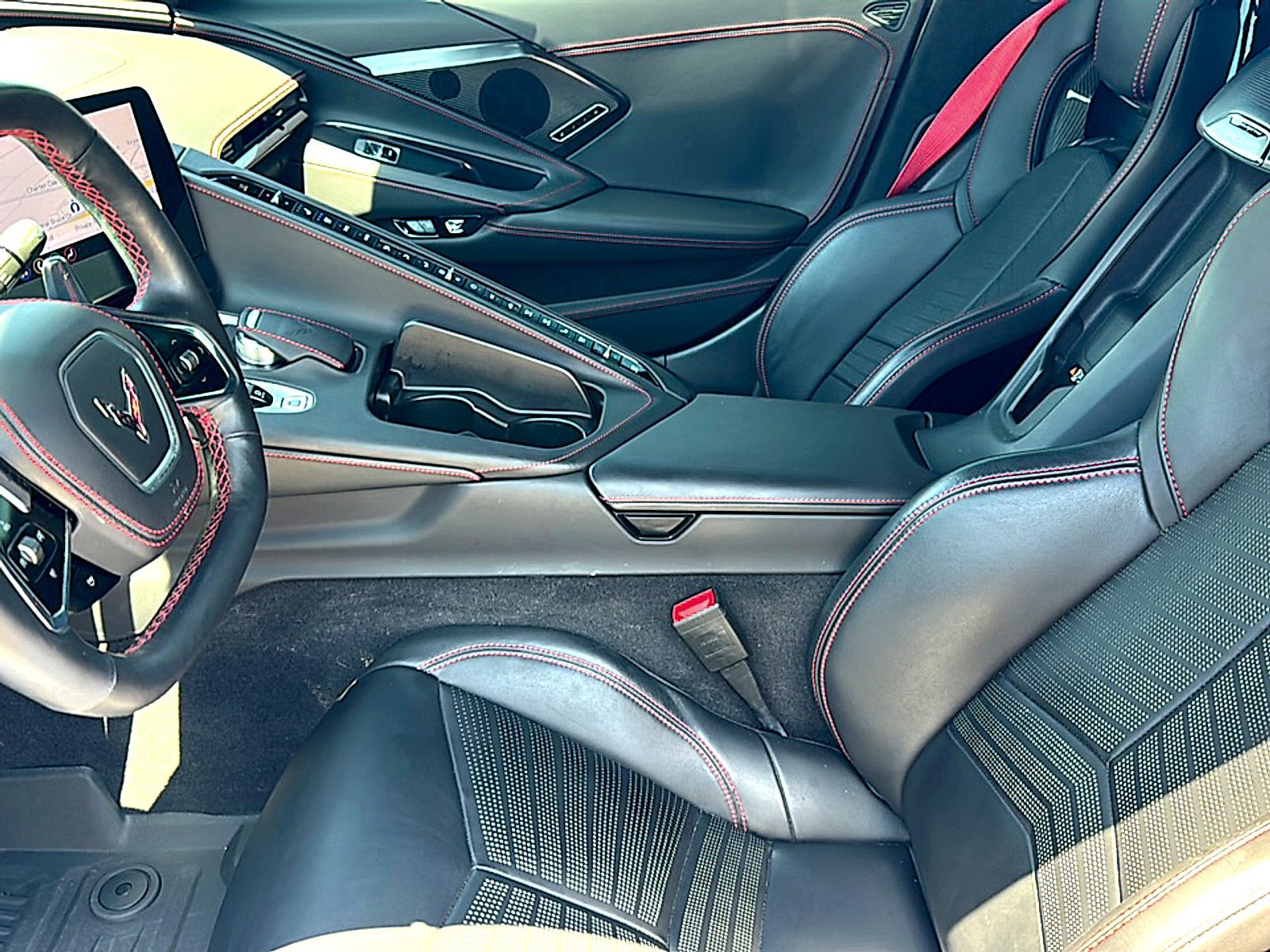 Used 2023 Chevrolet Corvette Stingray Coupe w/ 3LT w/ Z51 Performance Package RWD image 14