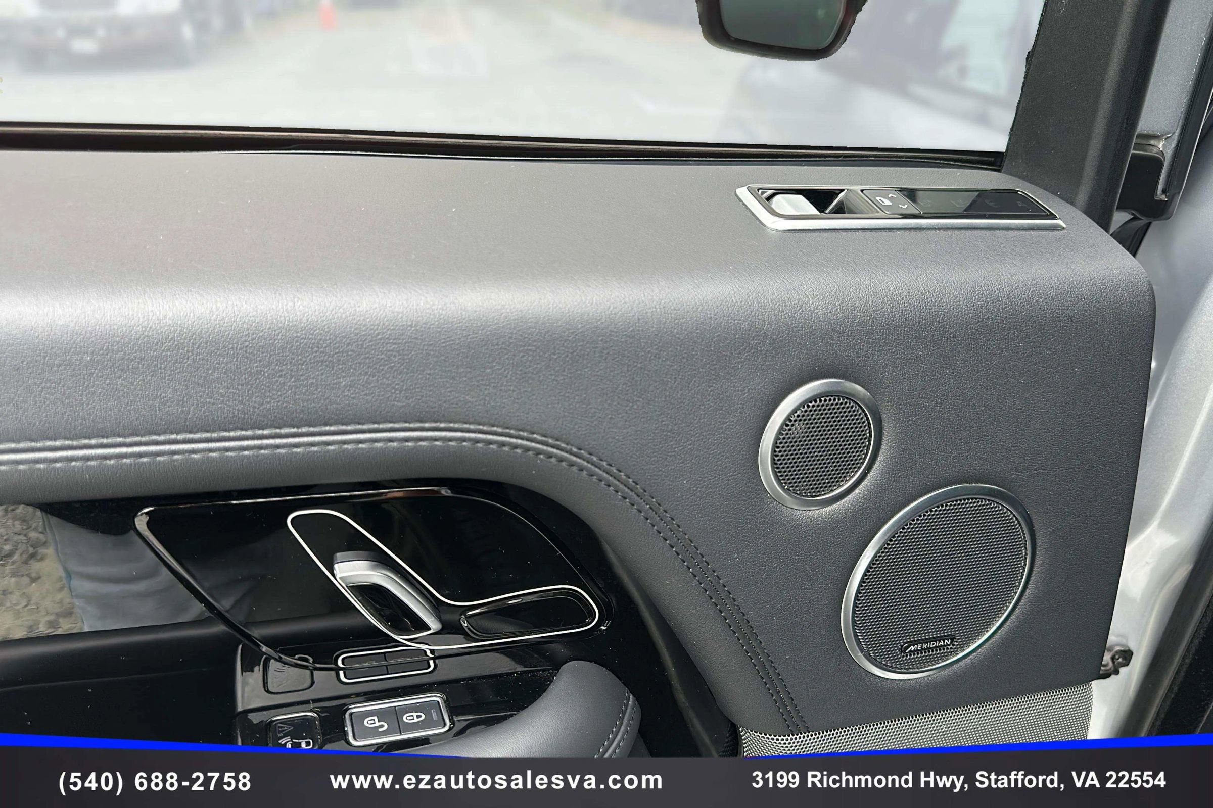 Used 2018 Land Rover Range Rover Supercharged image 18