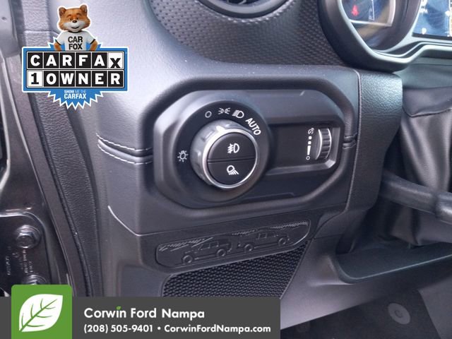 Used 2024 Jeep Gladiator Rubicon w/ Technology Group image 13